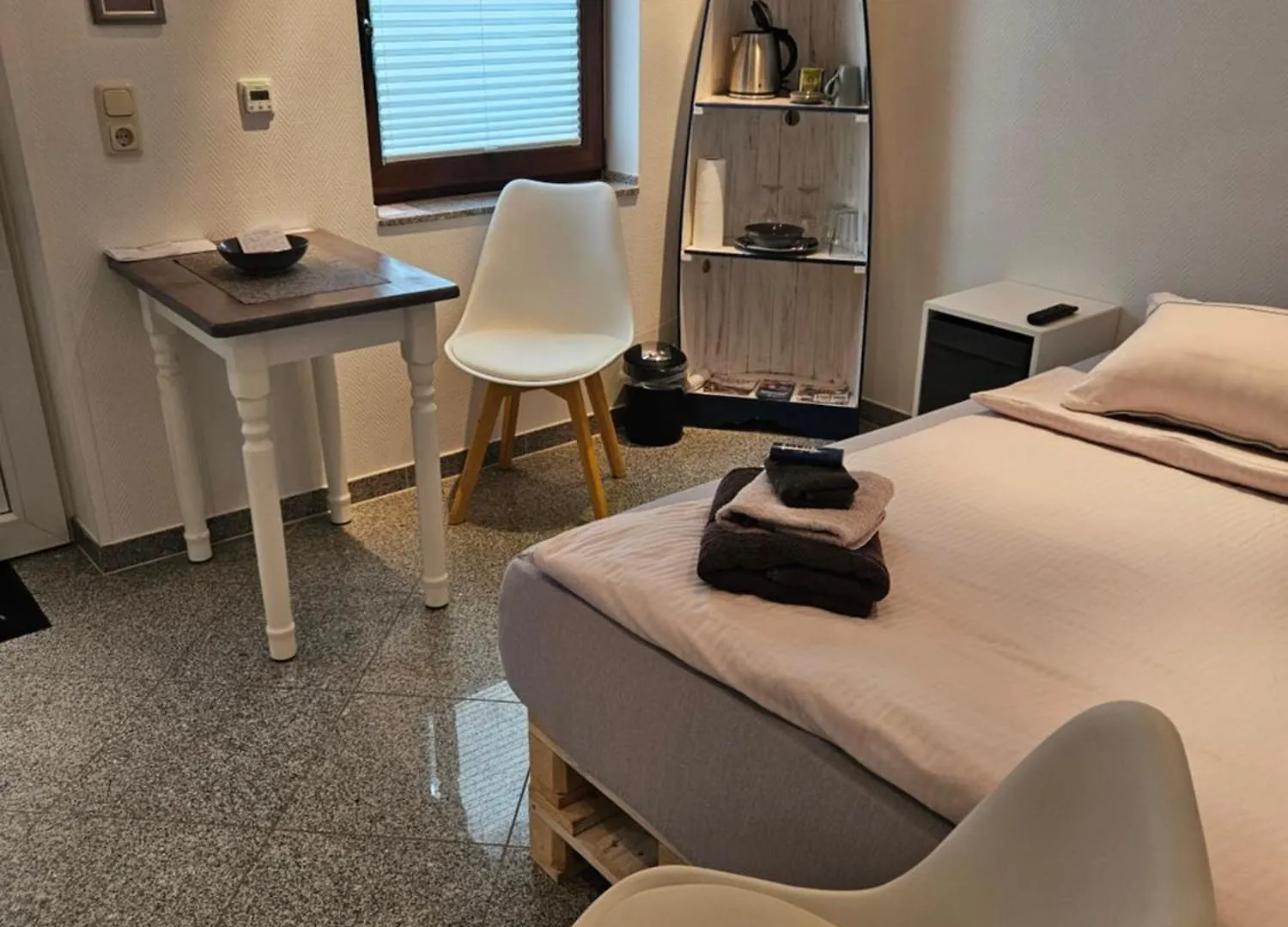 Standardzimmer Nahe Messe Und Airport Dusseldorf Apartment