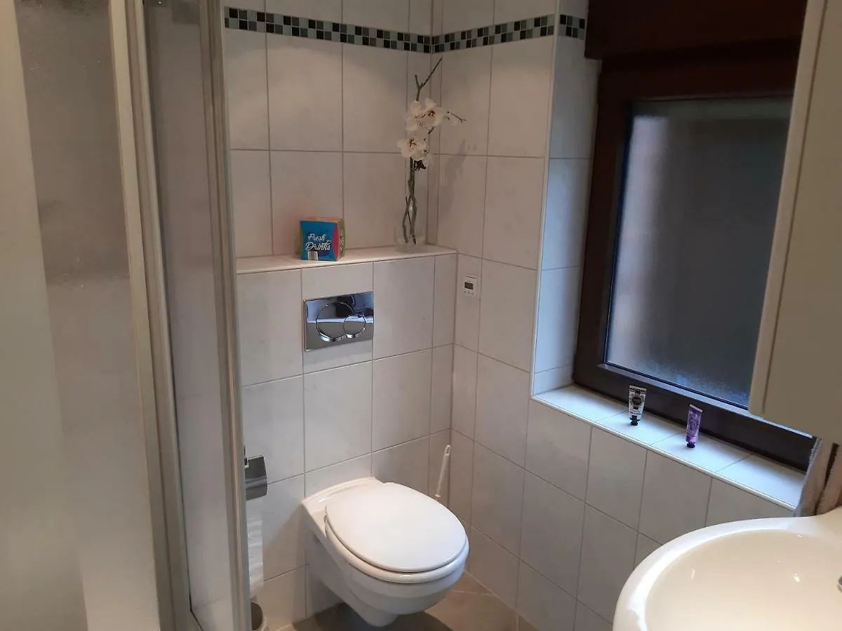 Standardzimmer Nahe Messe Und Airport Dusseldorf Apartment